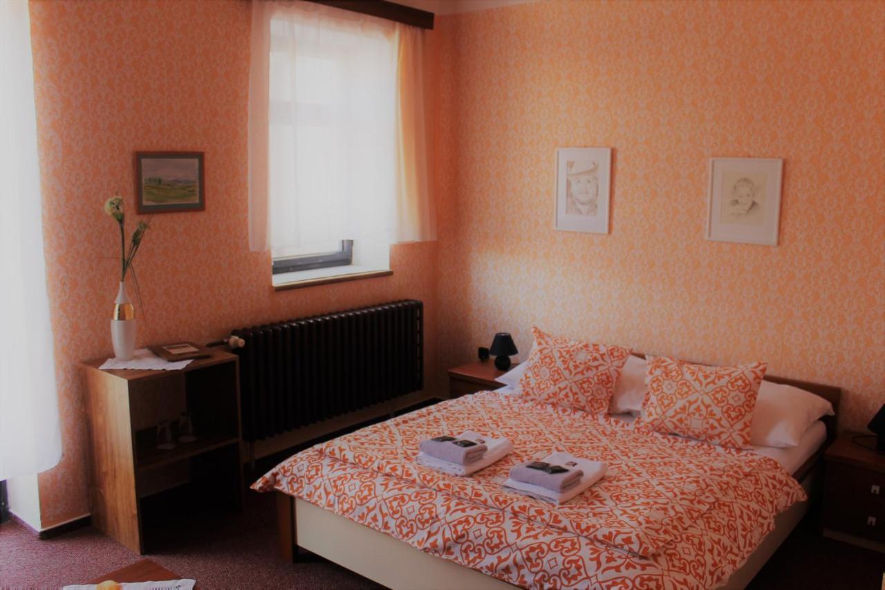 Hotel Pansky Dum Žamberk Esterno foto
